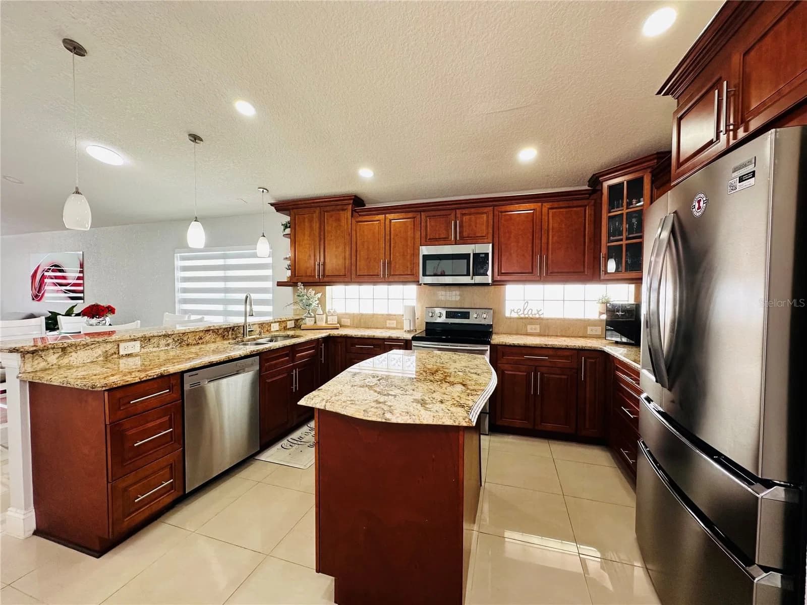 8885 PALISADES BEACH 3