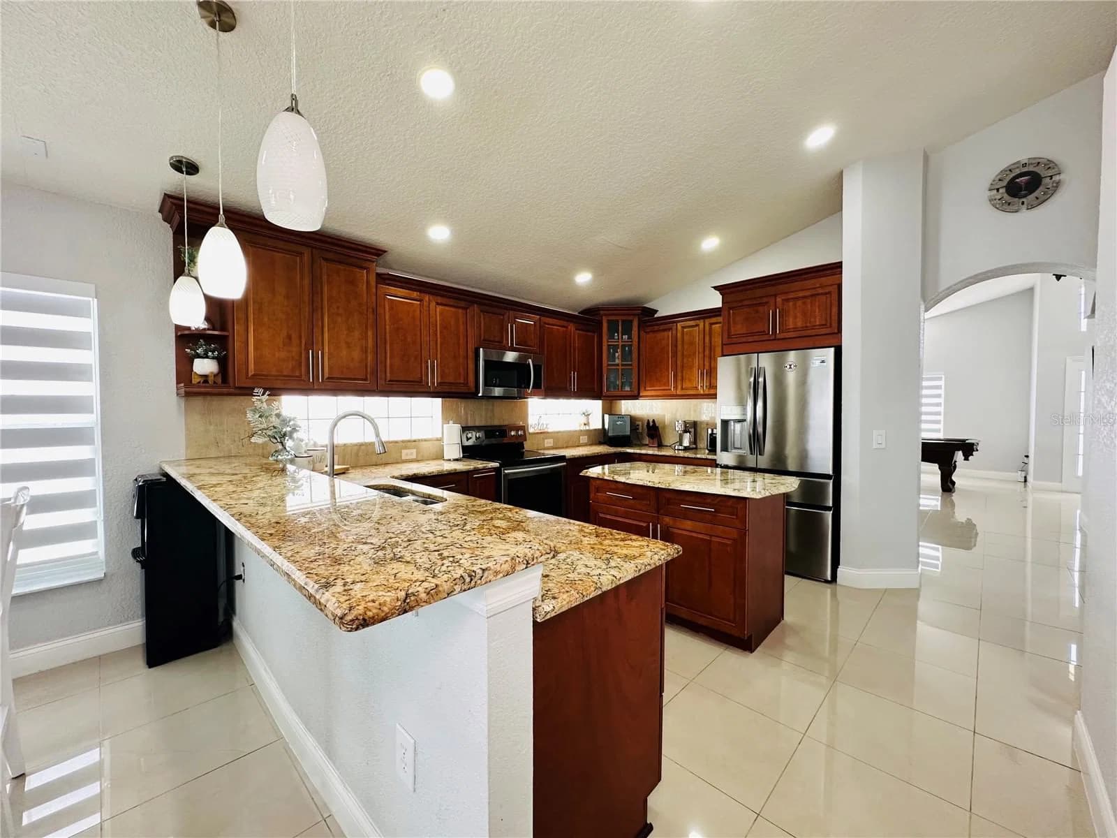 8885 PALISADES BEACH 4