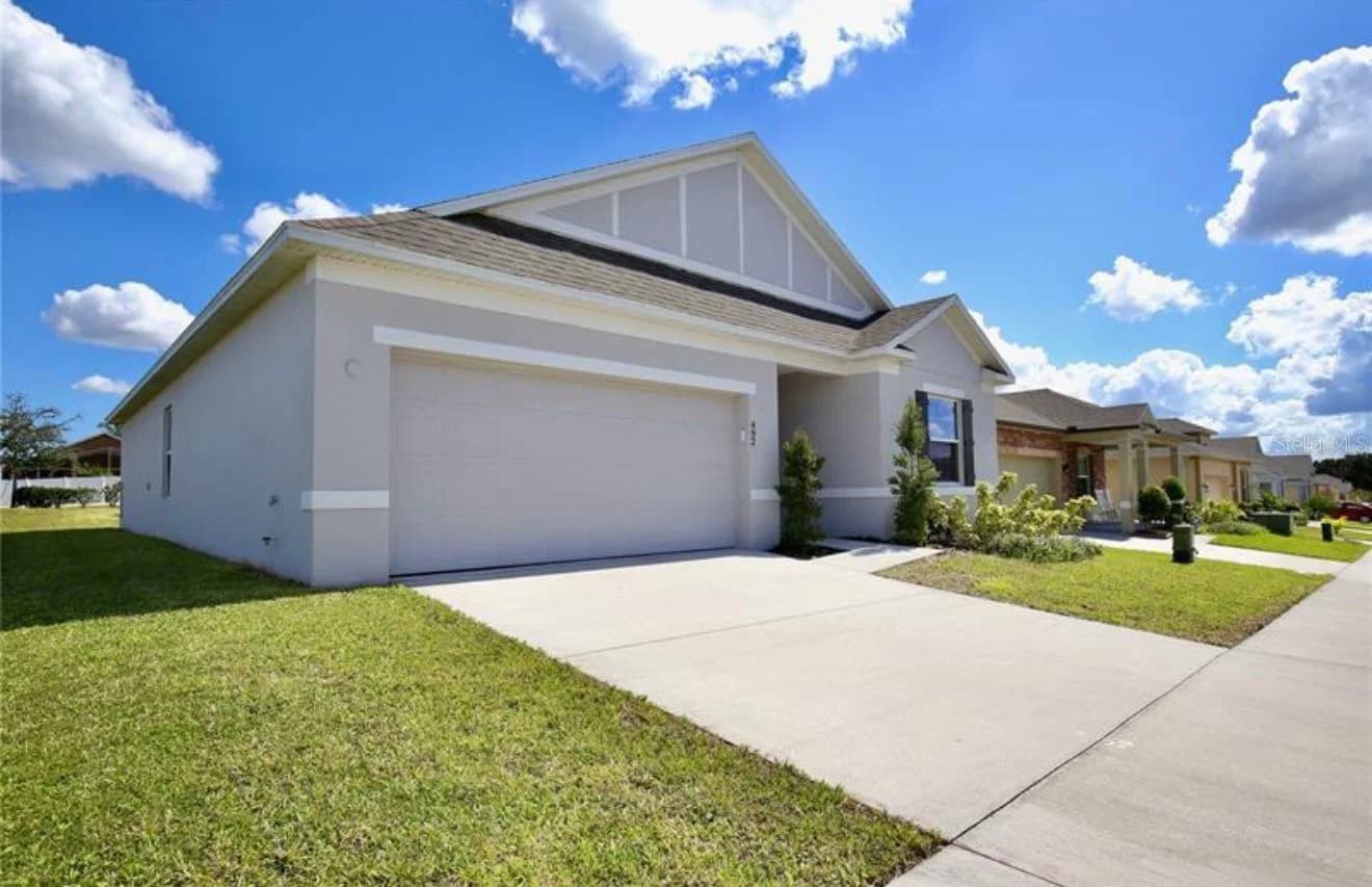 492 PINECREST 2