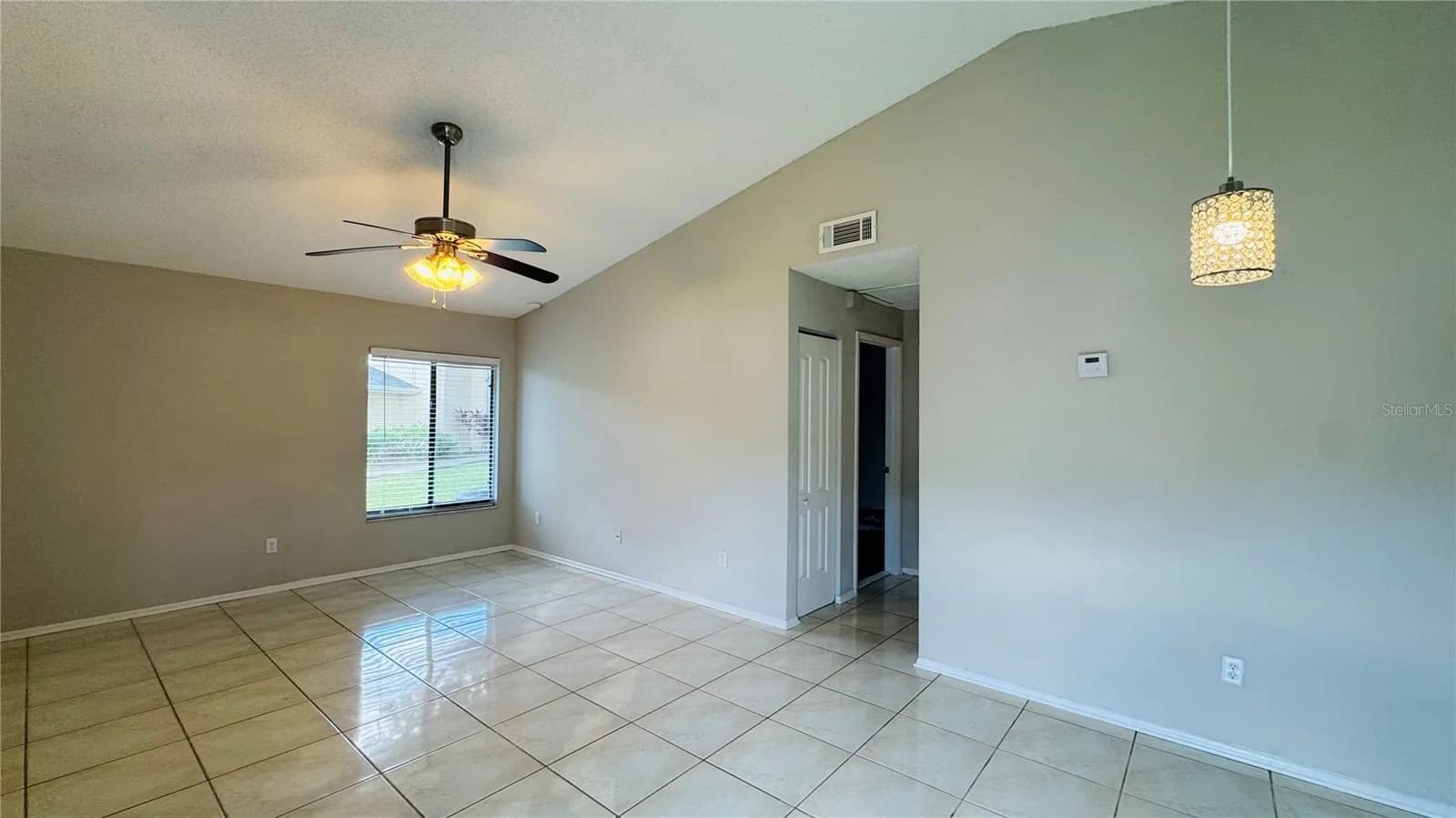 4415 PINEBARK 3