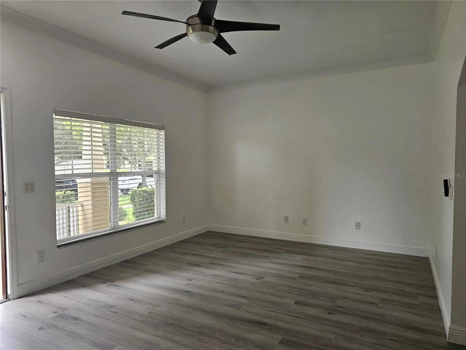 9153 OAK FERN 5
