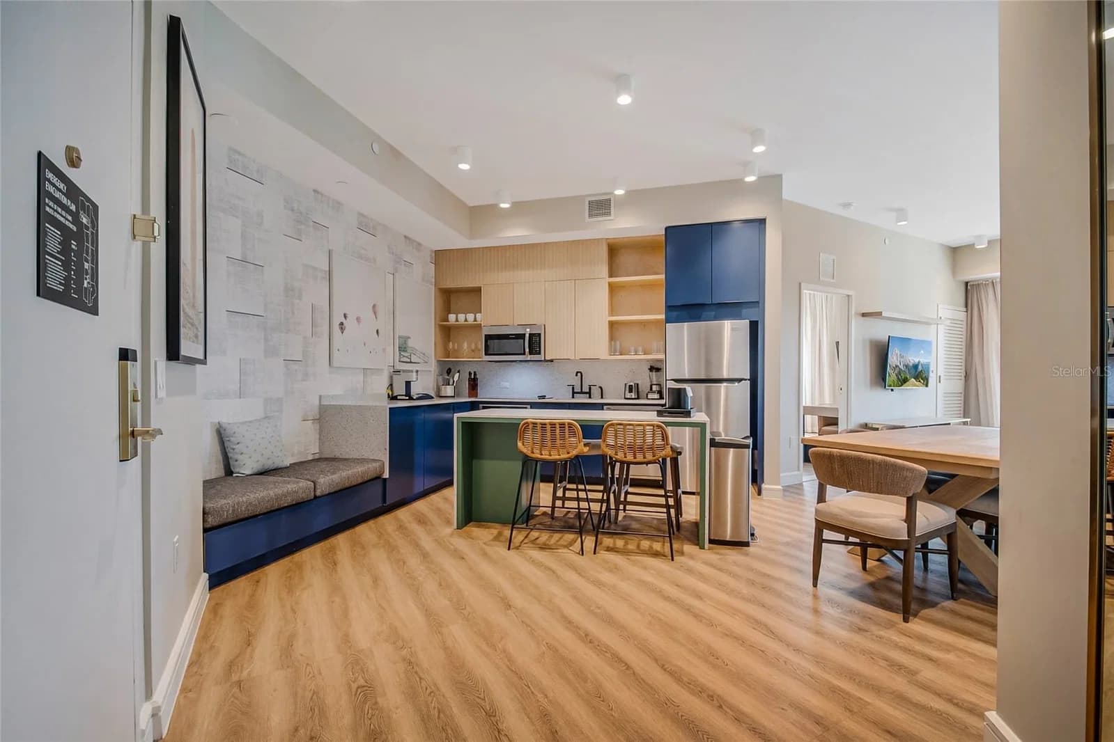3151 SUNSET WALK 3