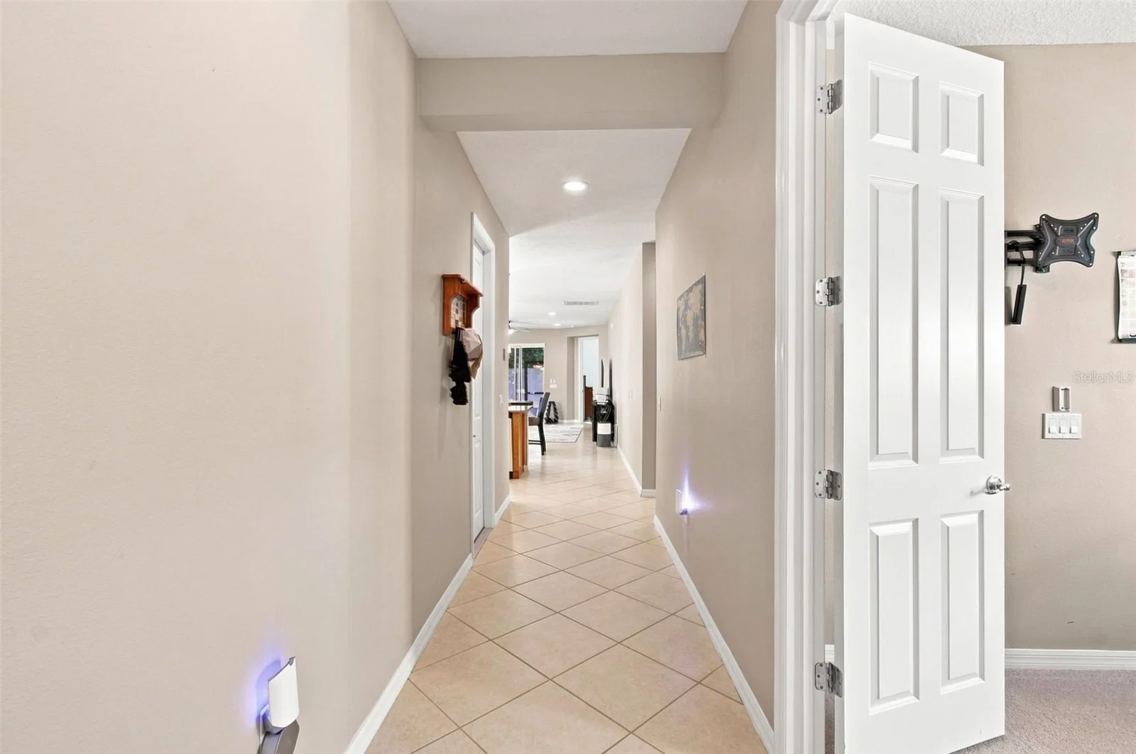 1055 HARBOR RIDGE 4