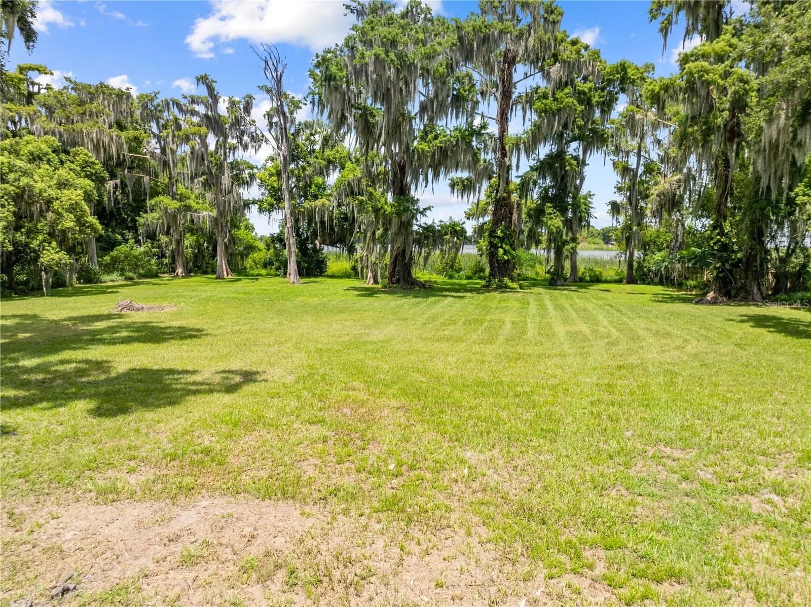 2557 AMES HAVEN 5