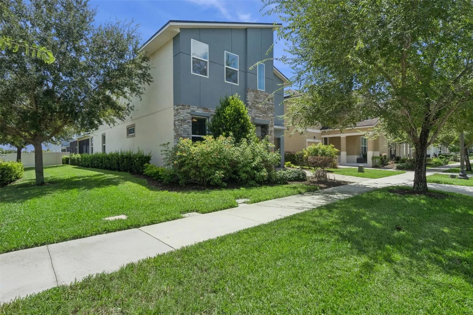 1633 NASSAU POINT 2