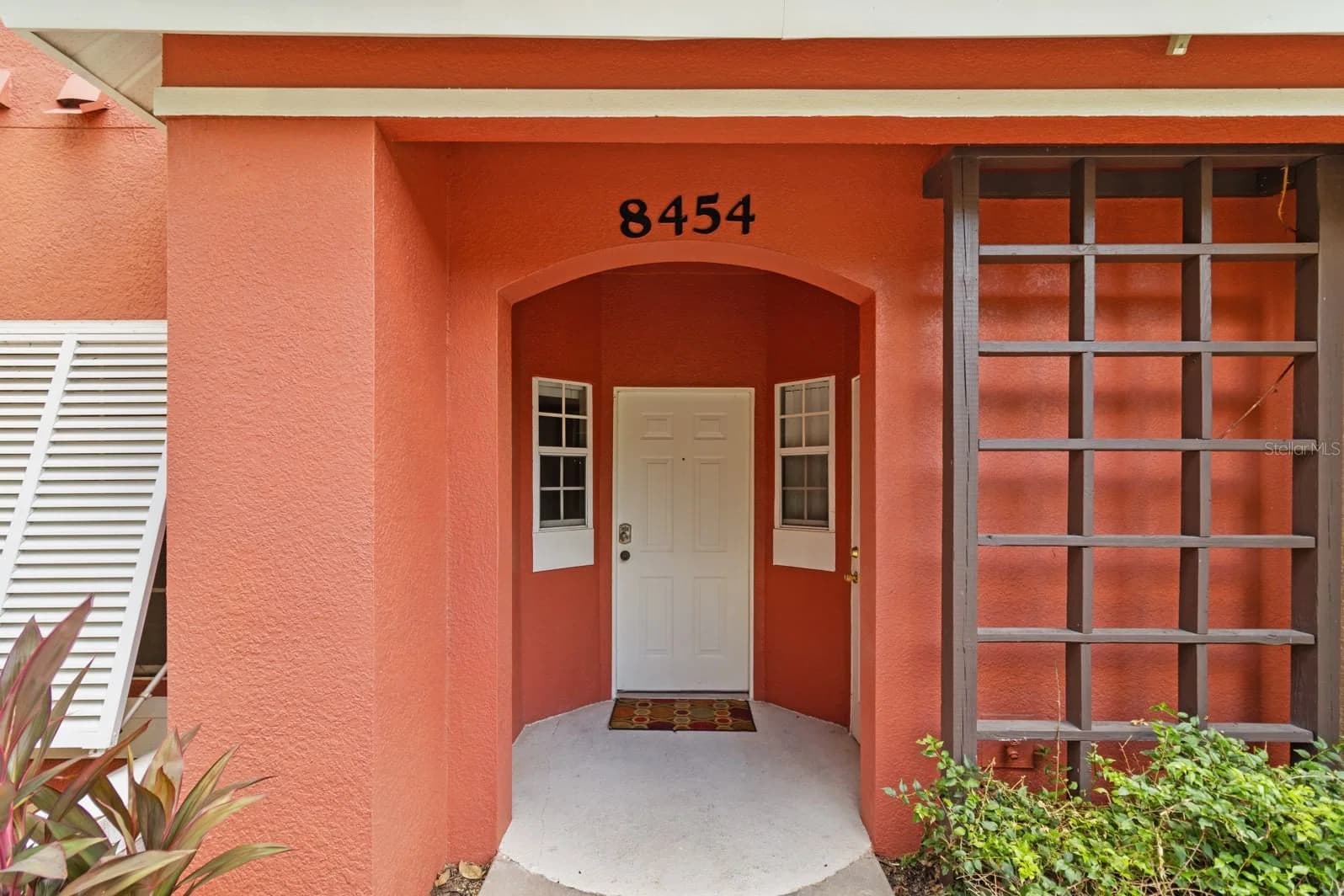 8454 CRYSTAL COVE 3
