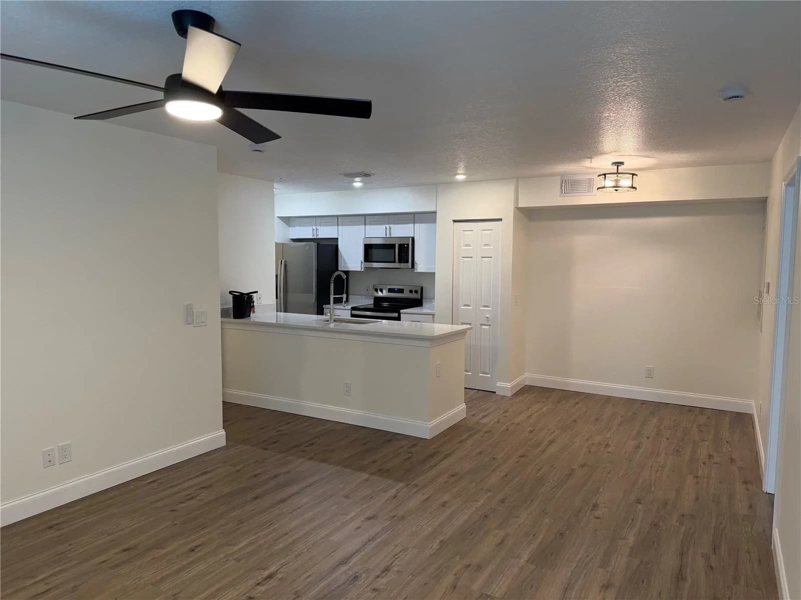 3024 PARKWAY 2