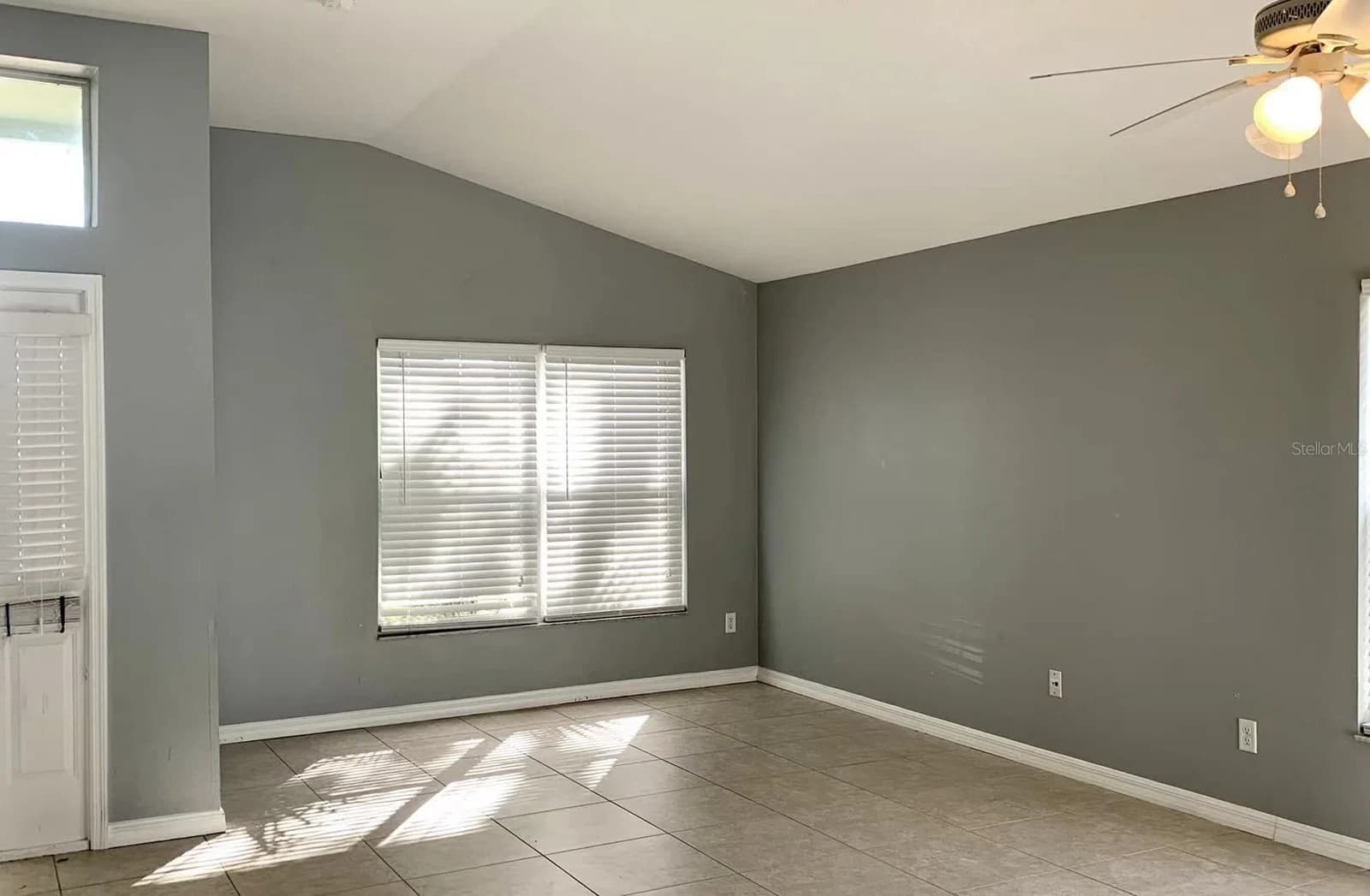 2608 BROOKSHIRE 3