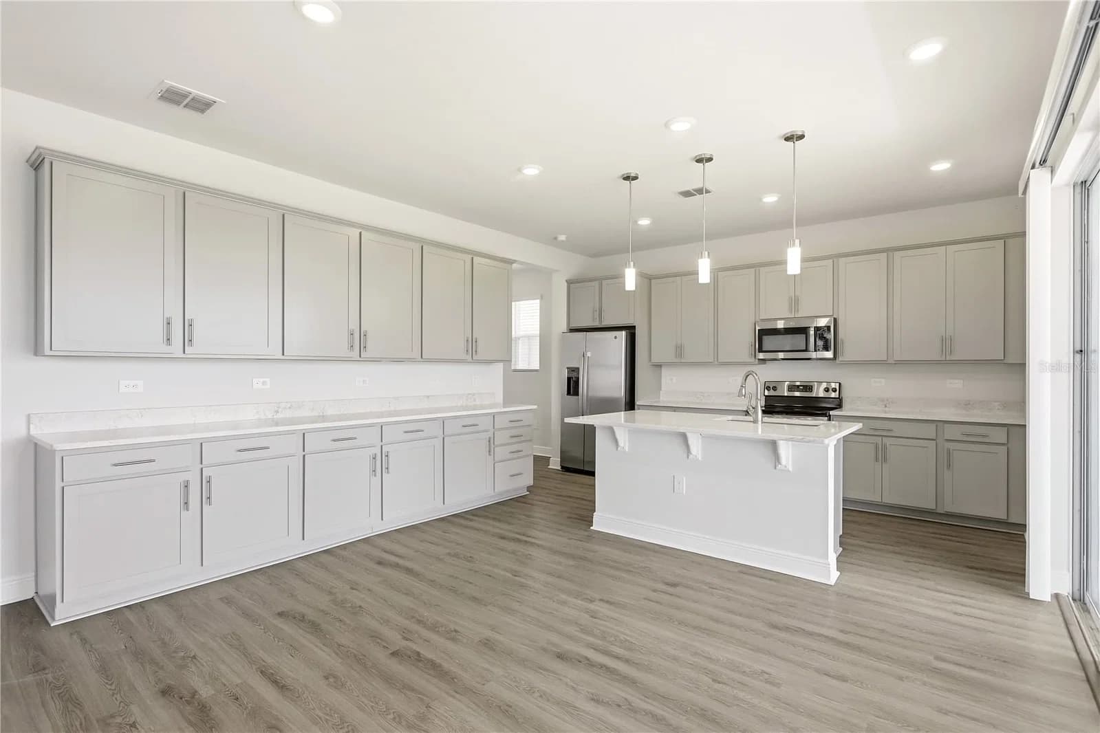 1128 SUGARWOOD 4