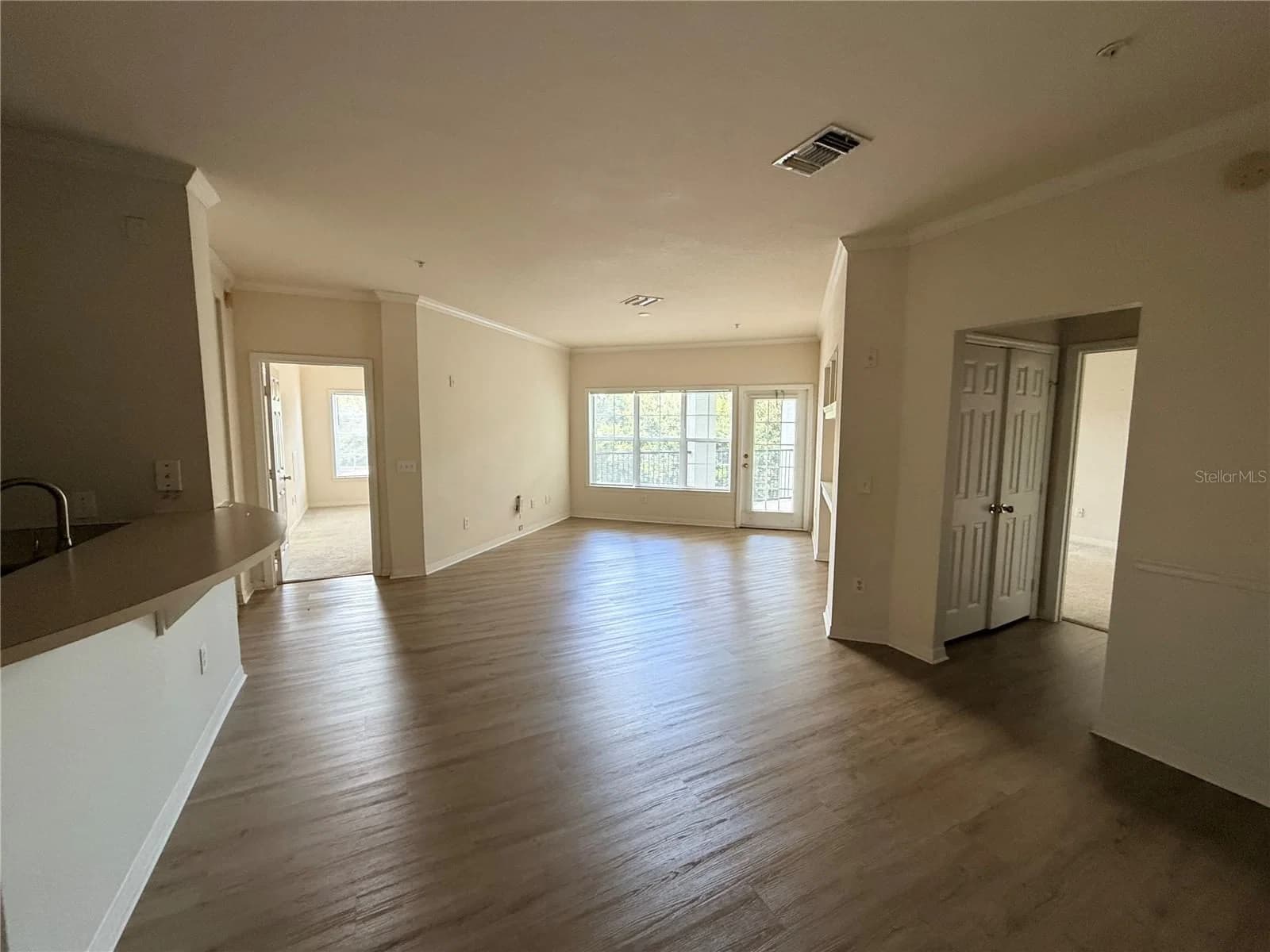 3621 CONROY 5
