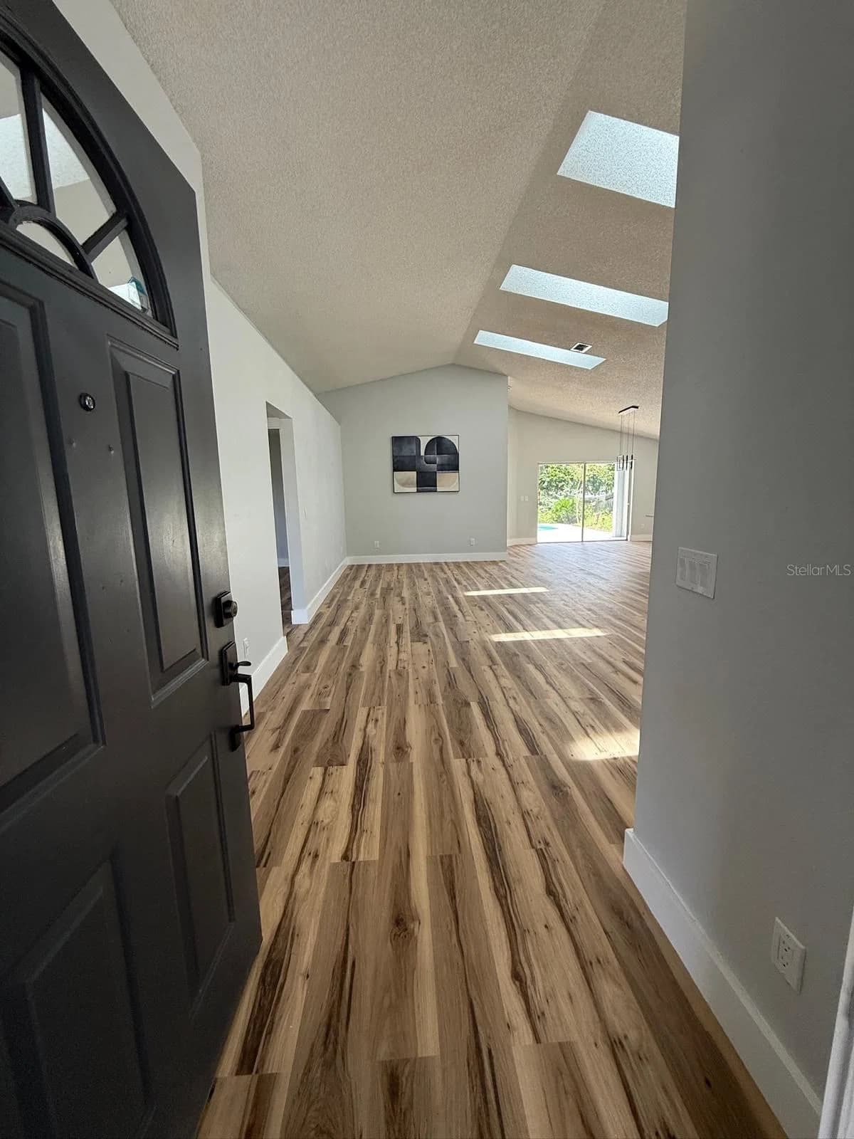 154 WOODBURY PINES 4