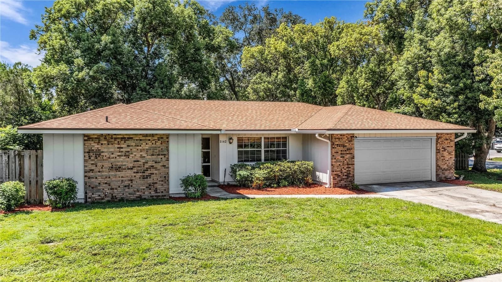 8142 GOLDEN SANDS 3