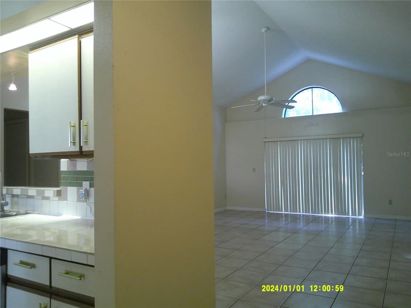 818 VERMONT WOODS 3