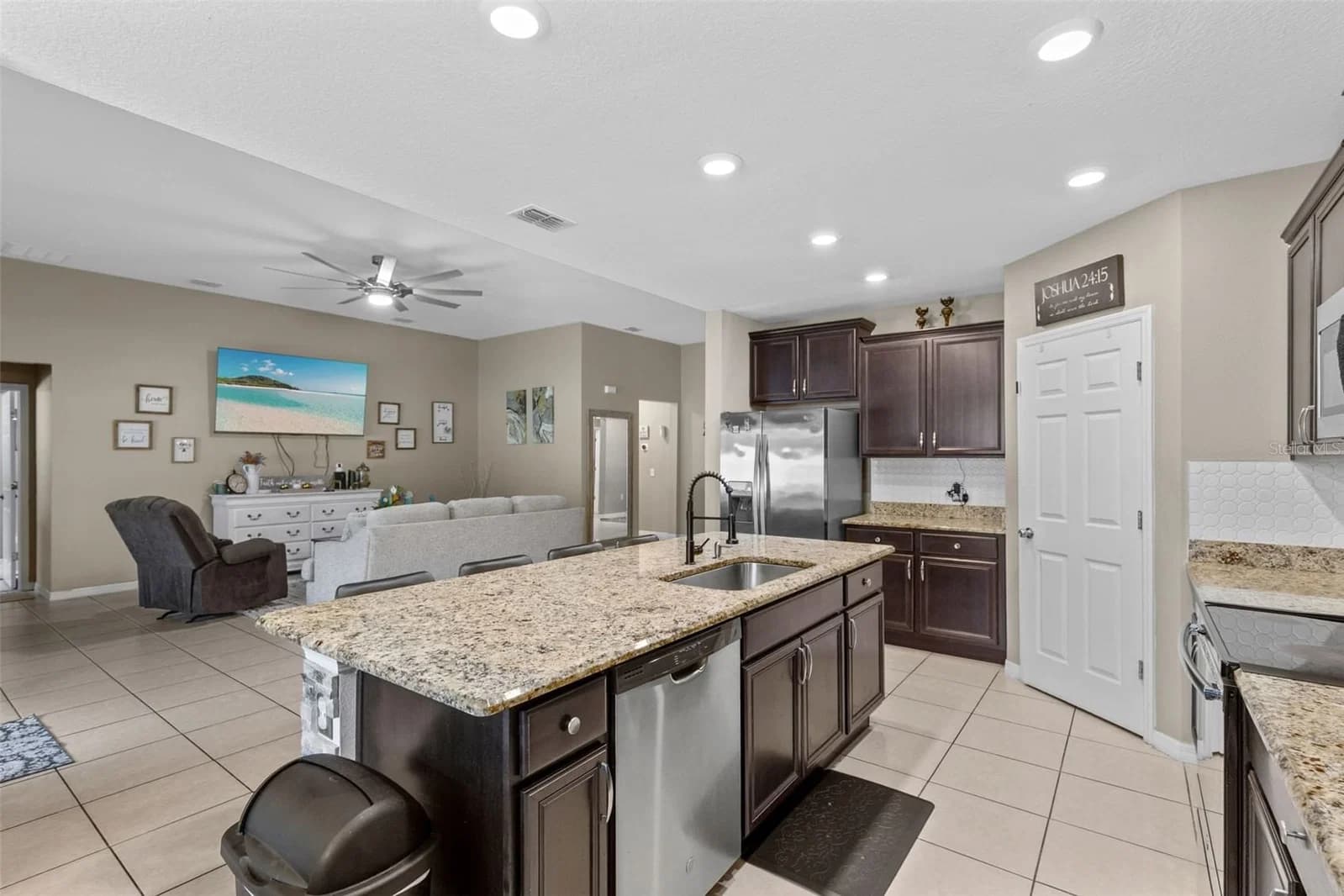 394 BLUE LAKE 5