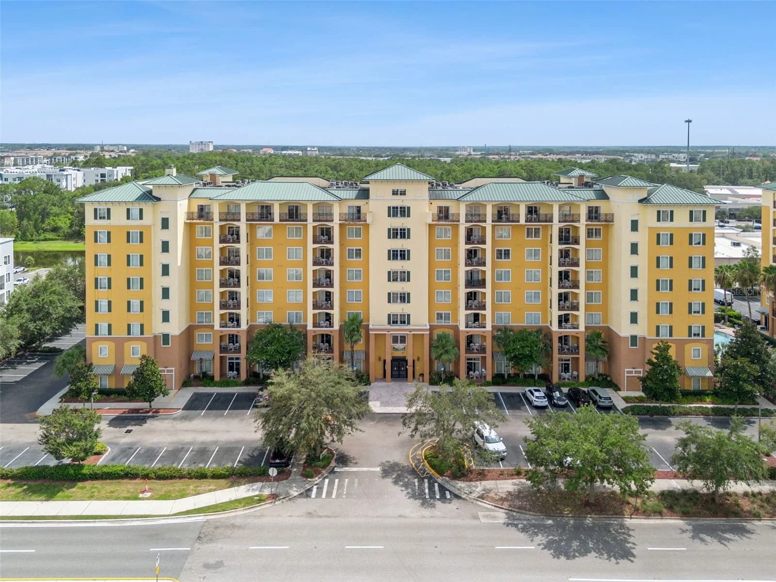 8100 POINCIANA 2