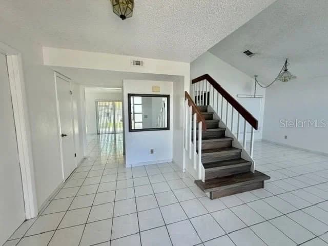 2640 DEBANY 4