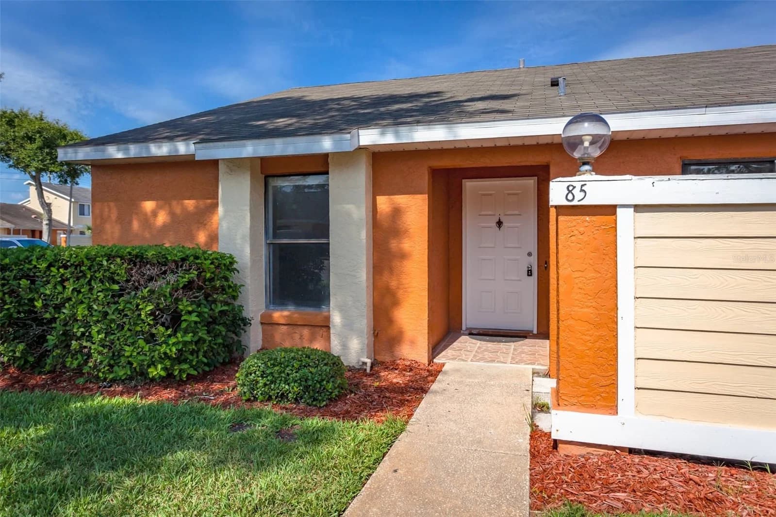 85 SILVER PARK 2