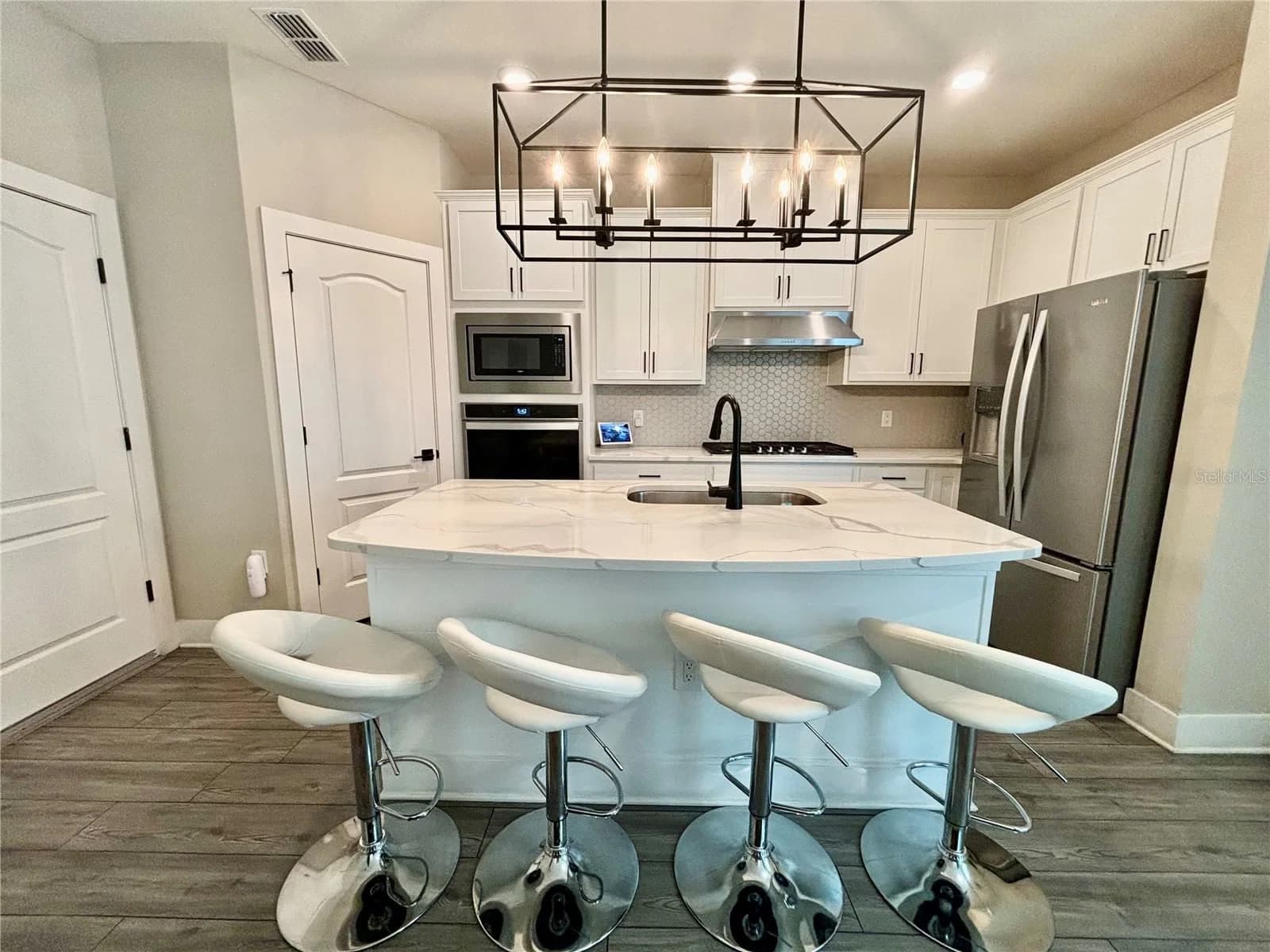 1399 GREENFIELD 4