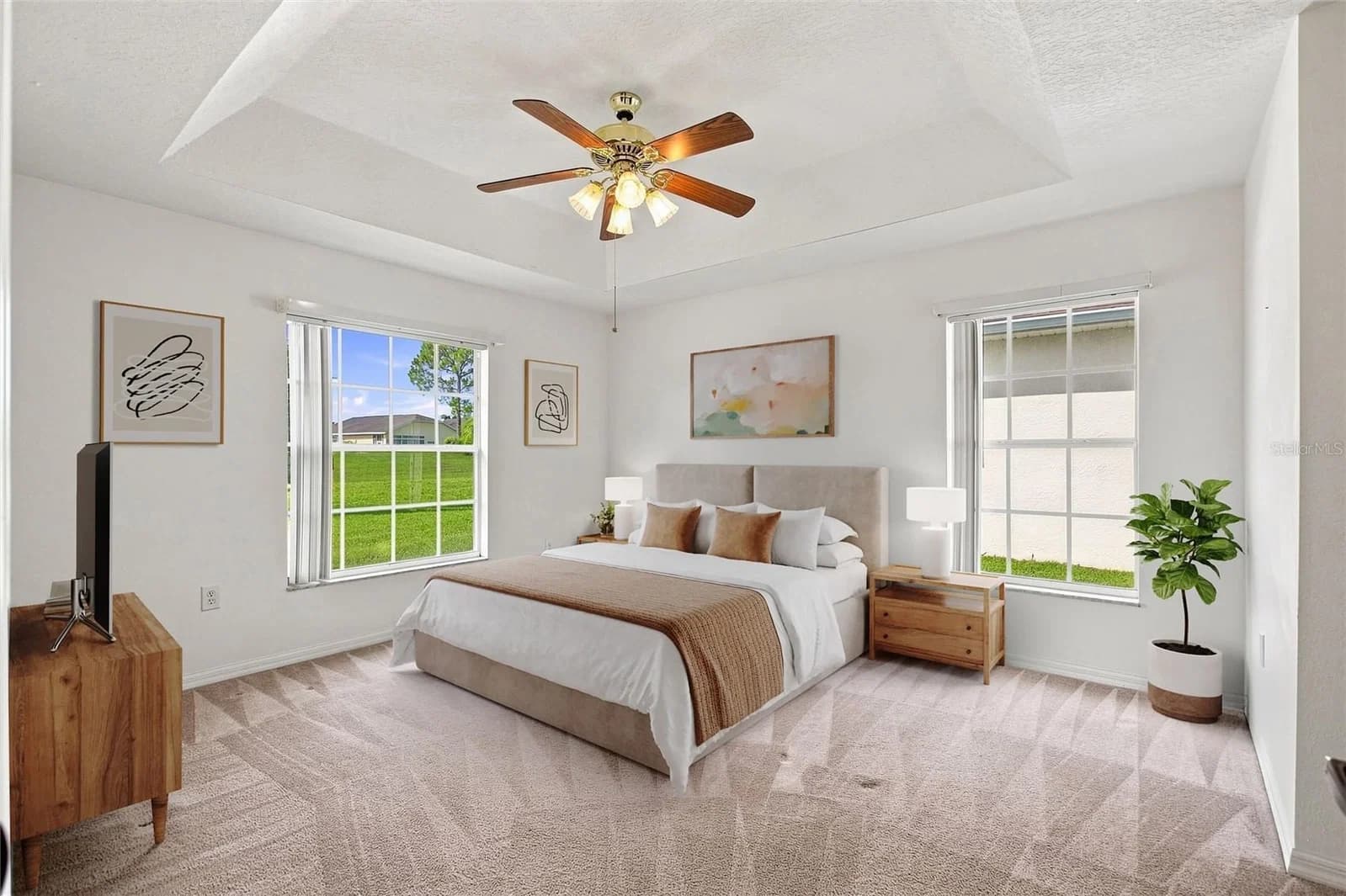 347 ROYAL PALM DR 5
