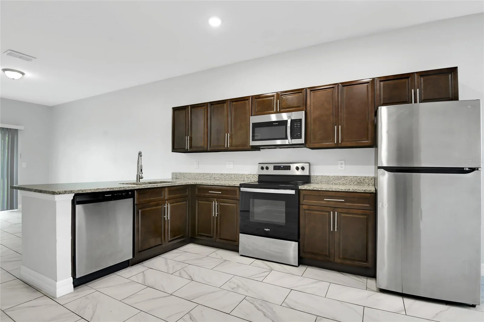 754 MINK CT 5