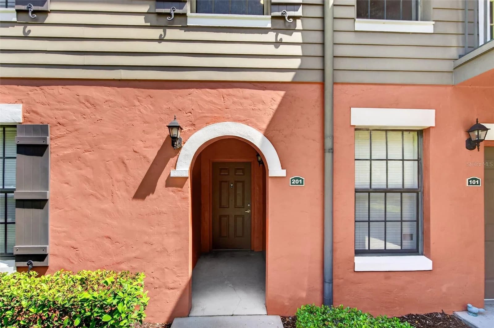 760 CENTERVALE 2