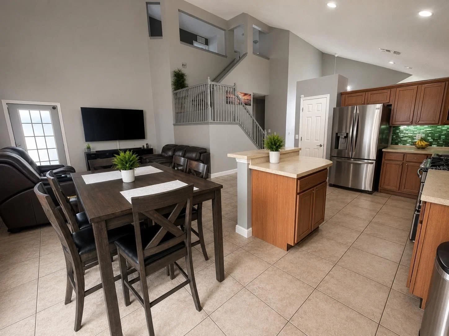 8818 HASTINGS BEACH 4