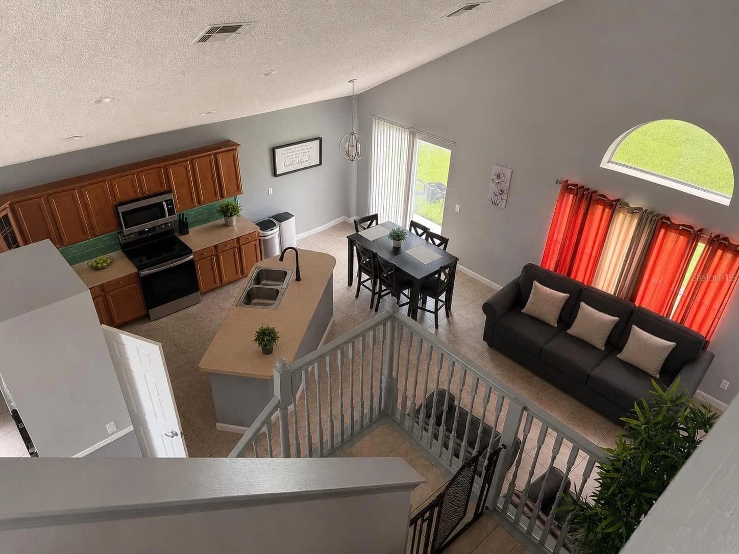 8818 HASTINGS BEACH 5