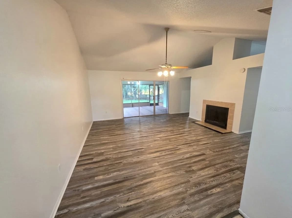6416 LAKE HORSESHOE 5
