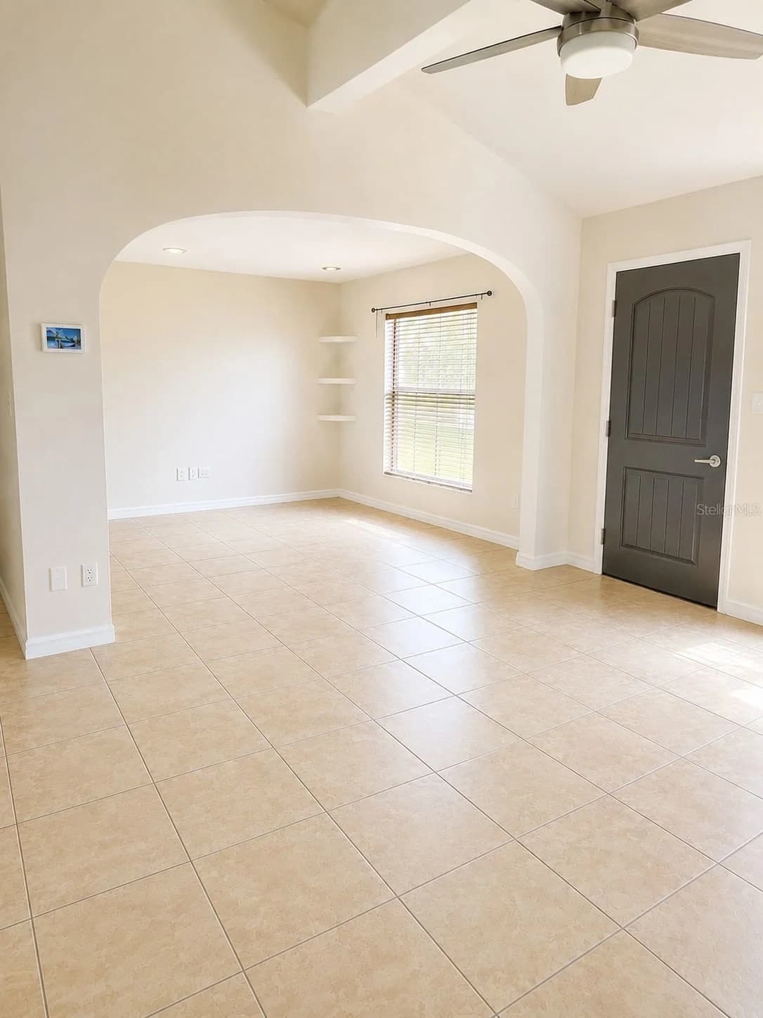 101 GARDENIA RD 3
