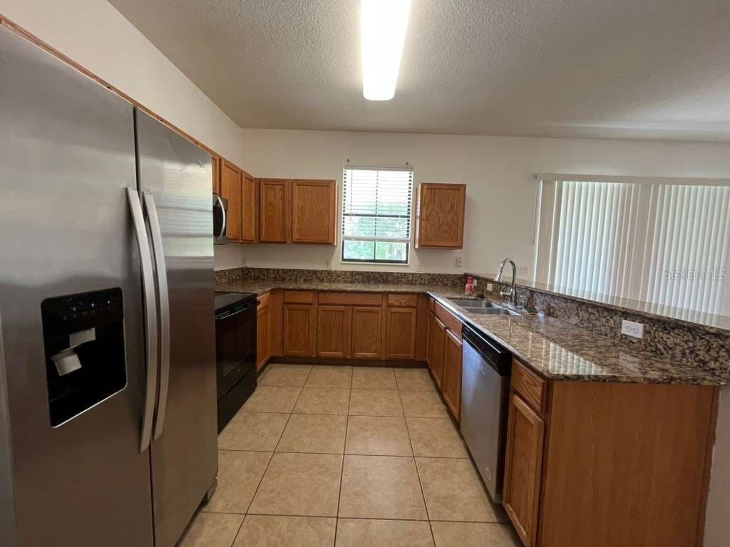 1712 PORTOFINO MEADOWS 3