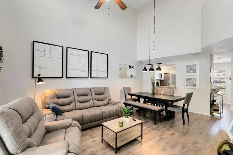 14642 LAGUNA BEACH Circle, Orlando, FL 32824 2