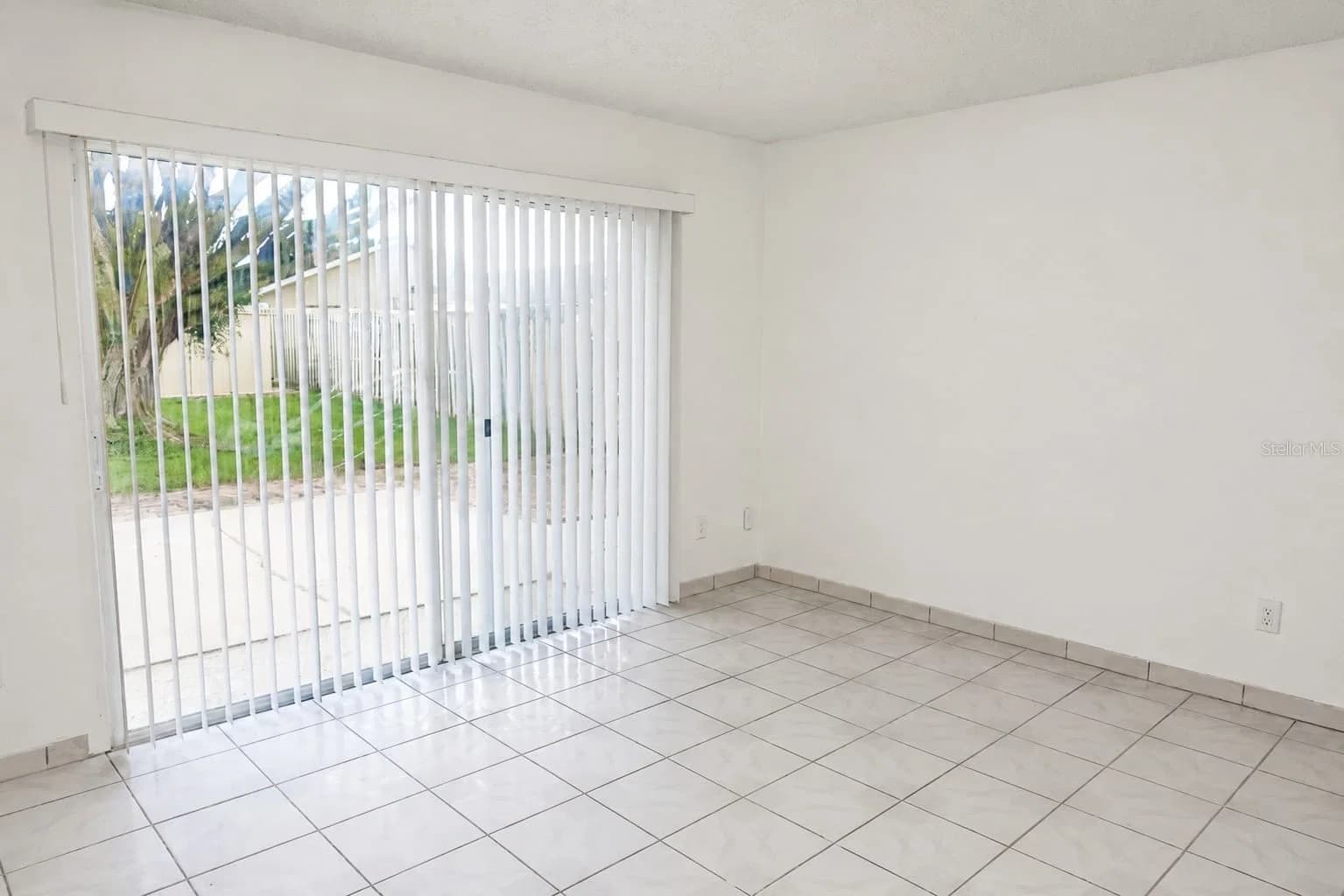1143 TIMBERBEND Circle 5