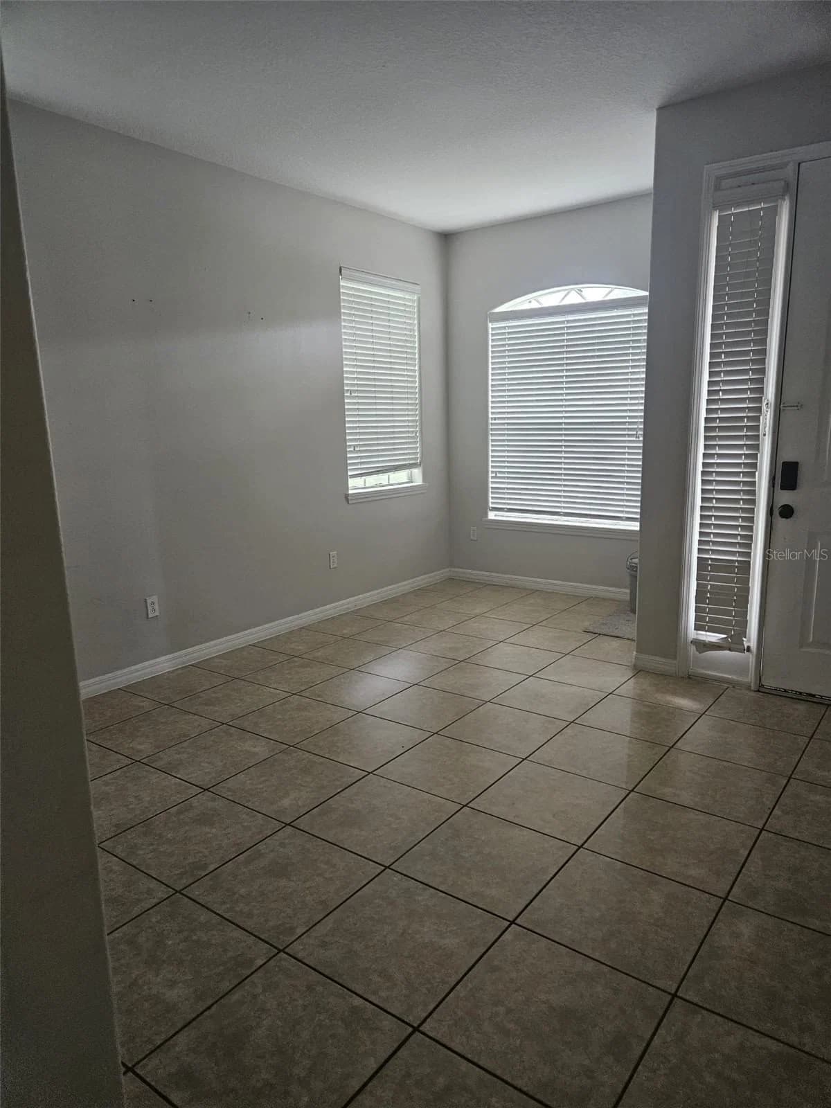 2461 CHATHAM PLACE Drive, Orlando, FL 32824 3