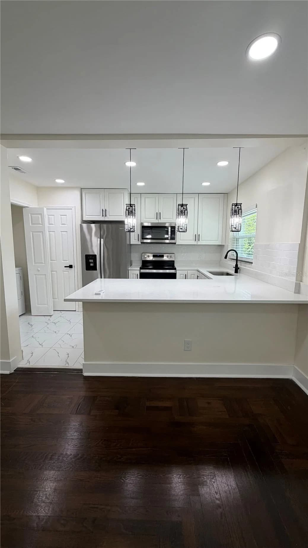 270 W PINELOCH AVE, Orlando, FL 32806 3