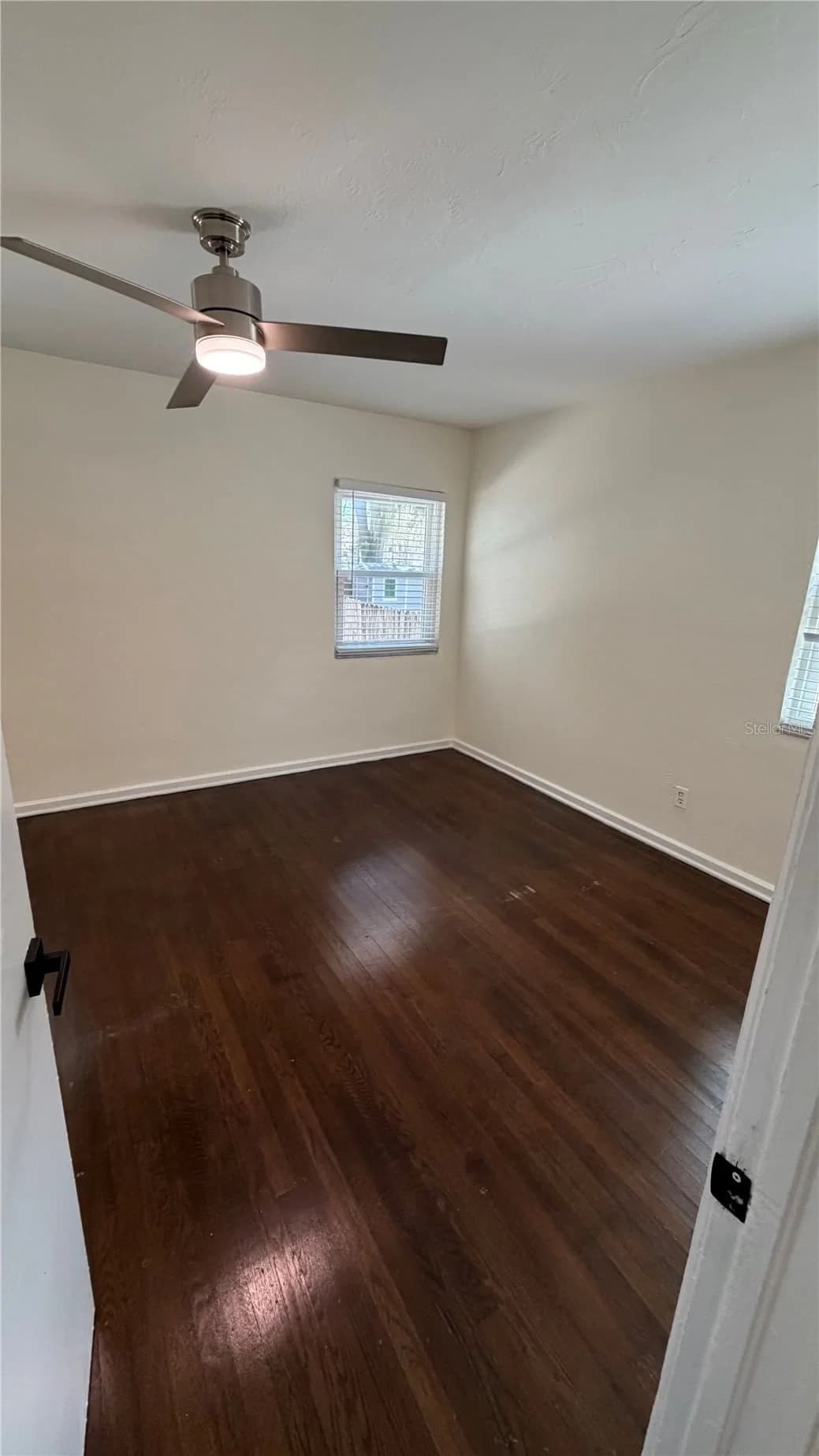 270 W PINELOCH AVE 5