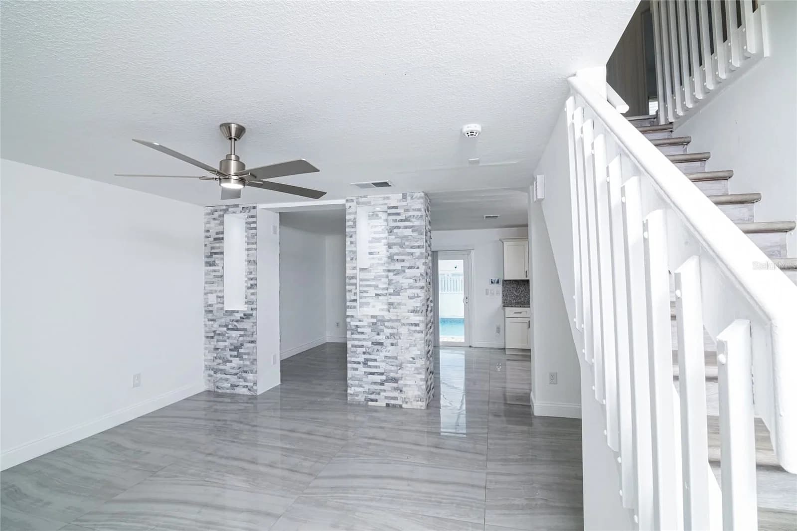 1101 SANDESTIN Way 5