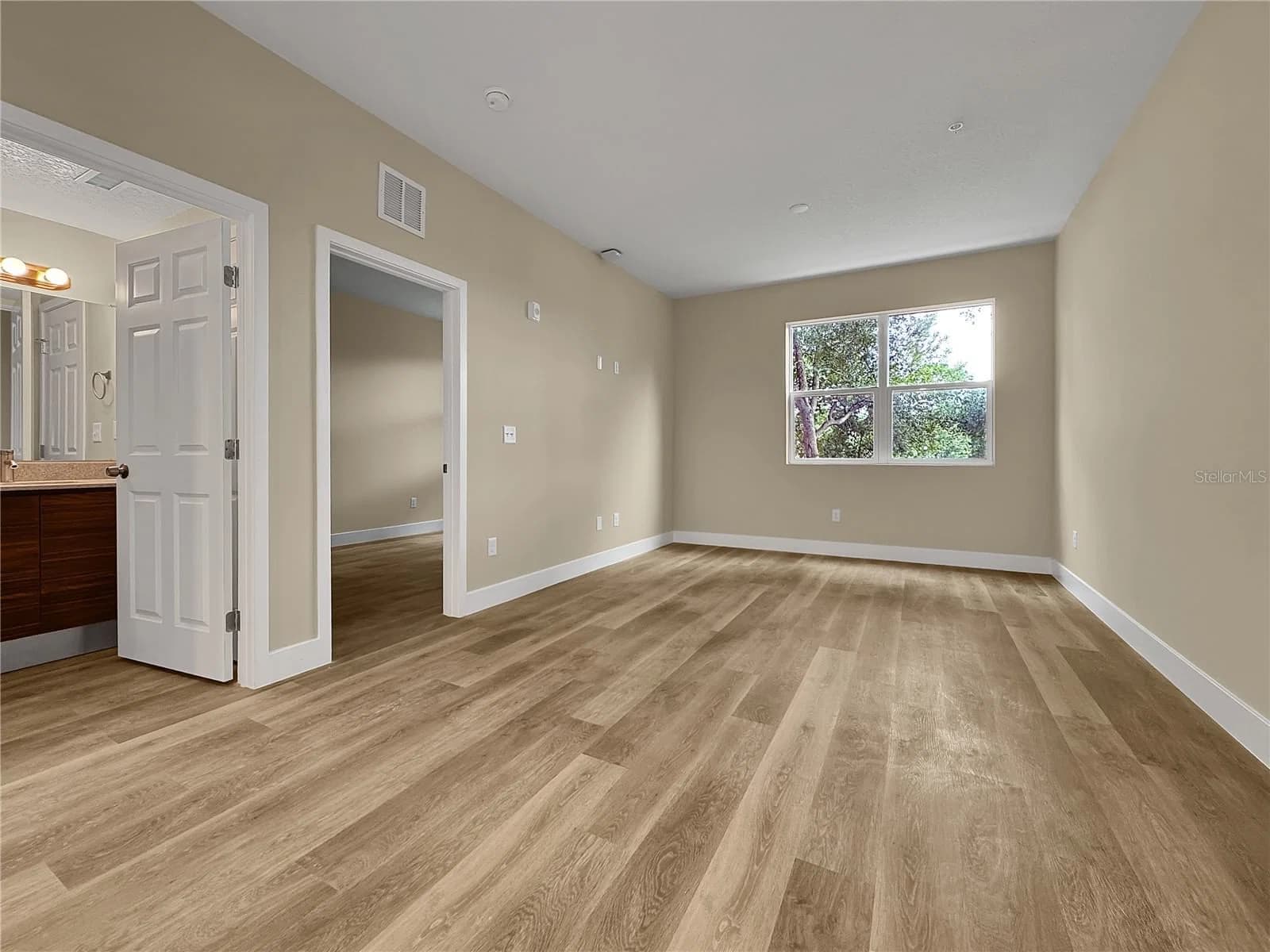 4424 TEXAS Avenue #1-213, Orlando, FL 32839 2