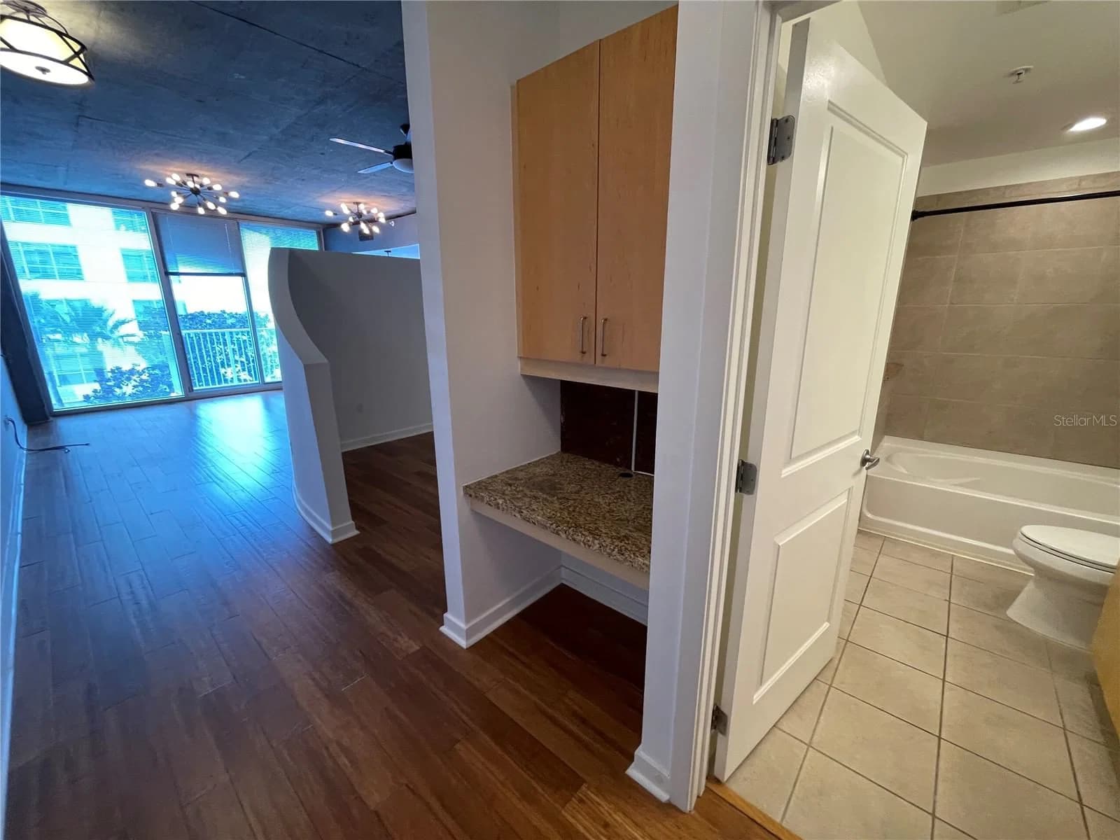 155 COURT Avenue #1308 5