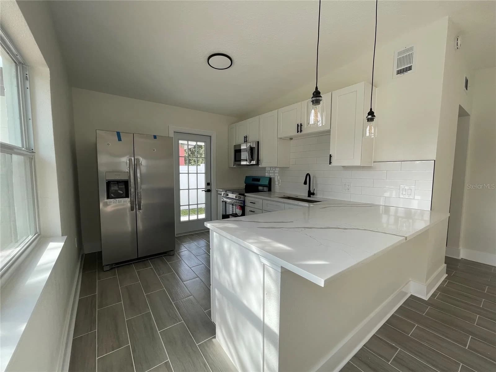 4045 SHELLMAN Street, Orlando, FL 32811 3