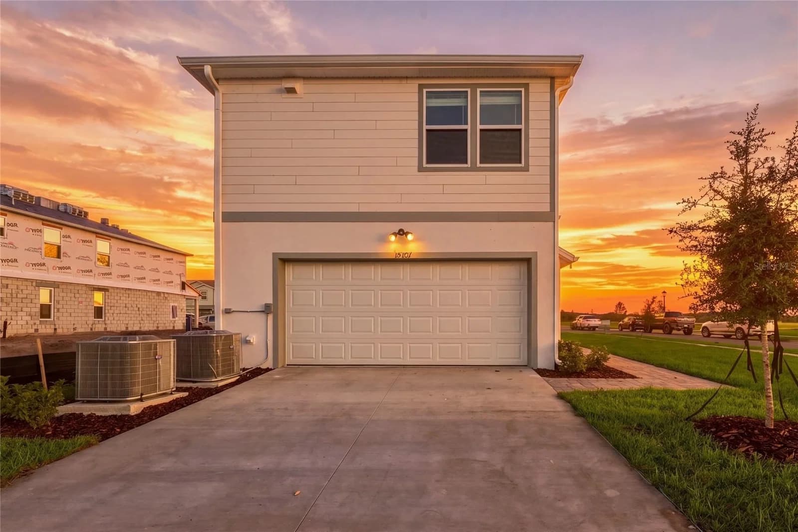 10507 EVENING STAR Street, Orlando, FL 32829 2