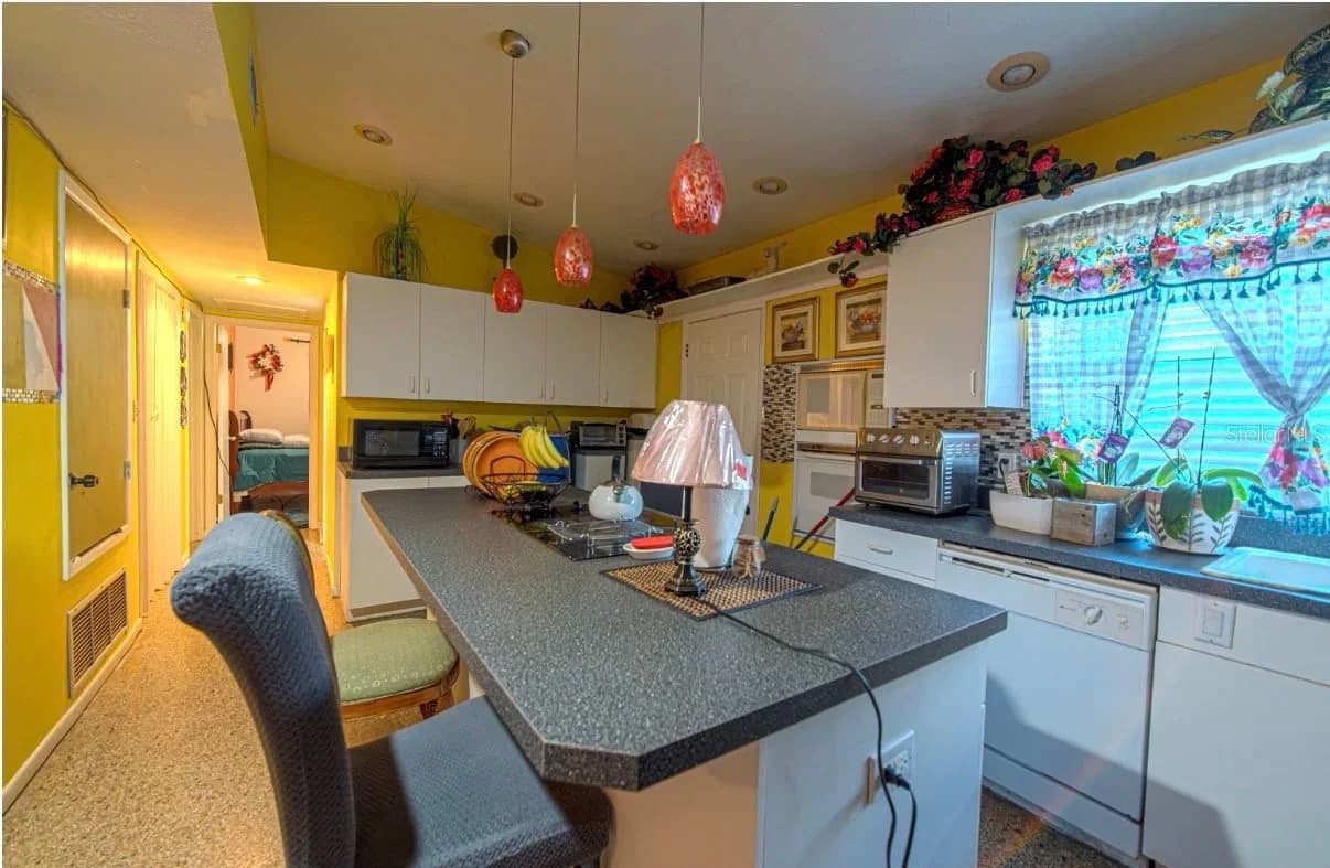 6401 RAMIR Road 5