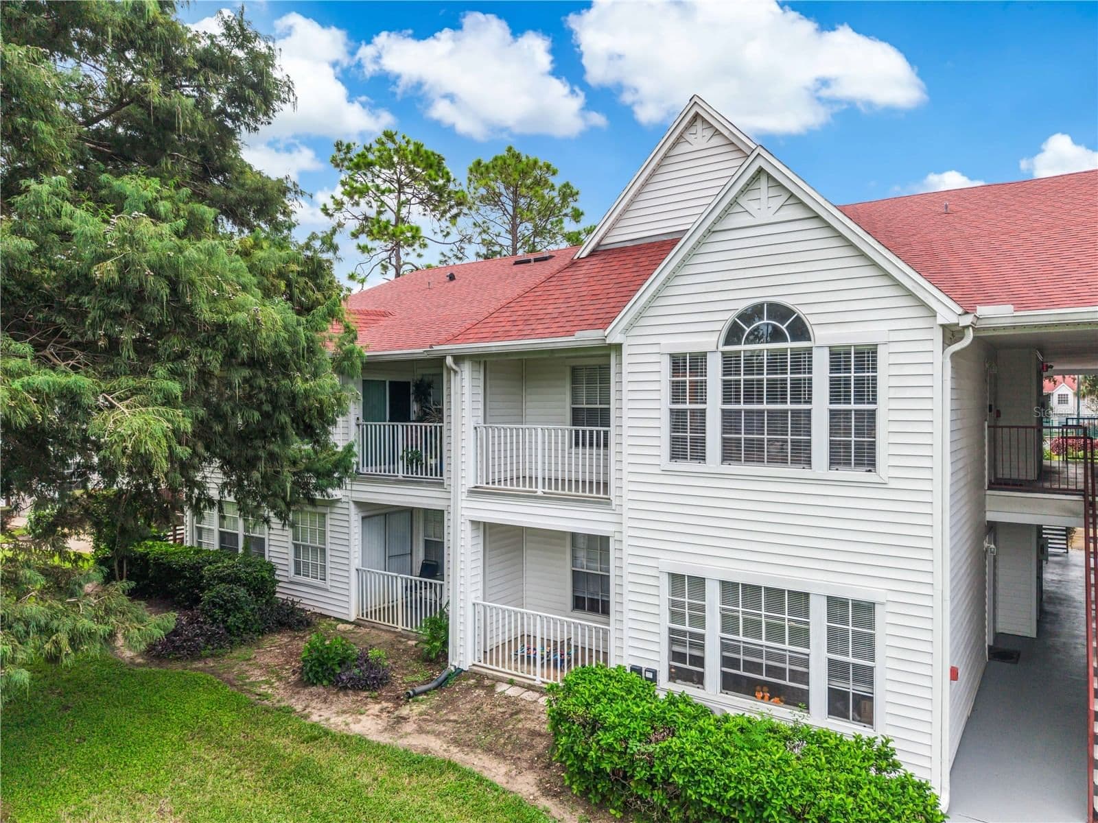 11520 WESTWOOD Boulevard #524, Orlando, FL 32821 3
