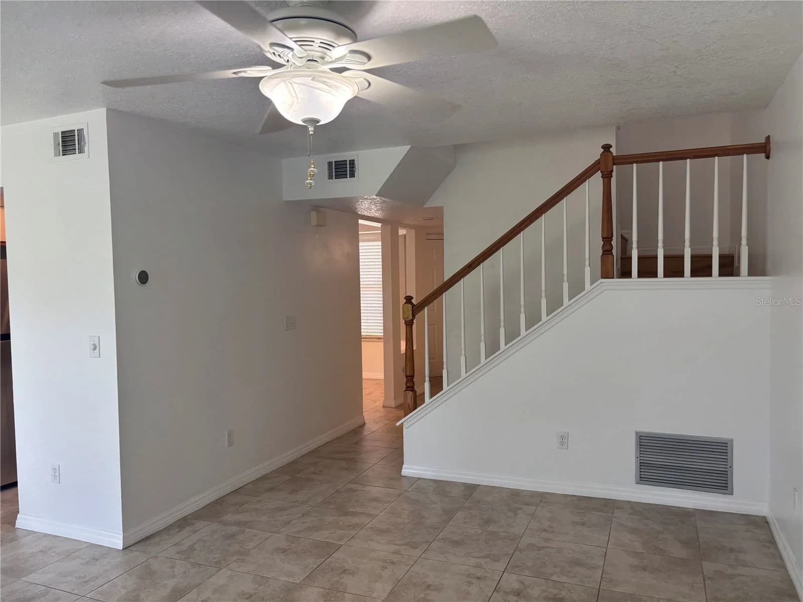 4813 COACHMANS Drive #3 5