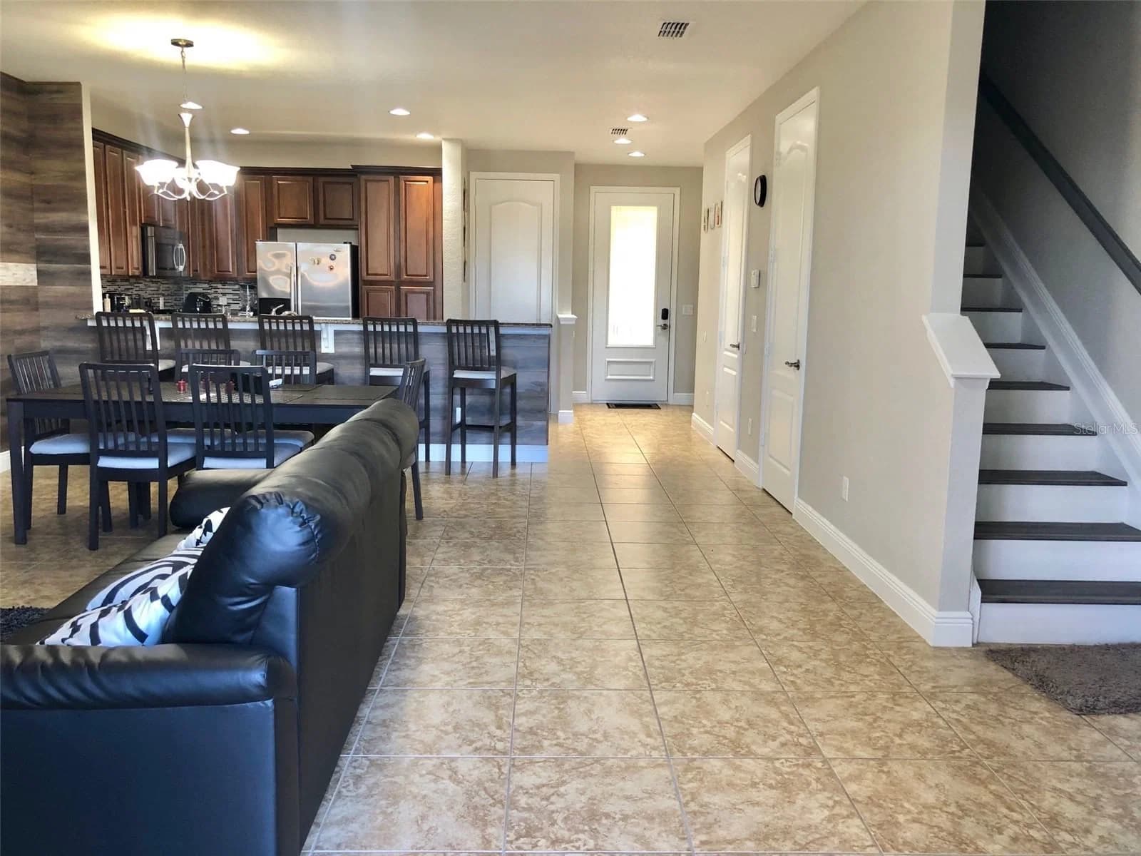 8056 PRESTBURY Drive, Orlando, FL 32832 3