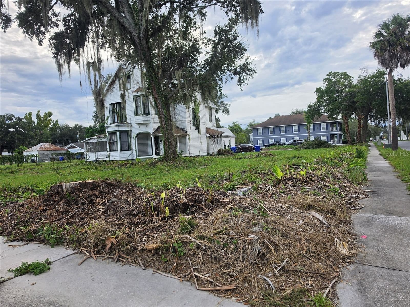 206 VERNON Avenue, Kissimmee, FL 34741 3