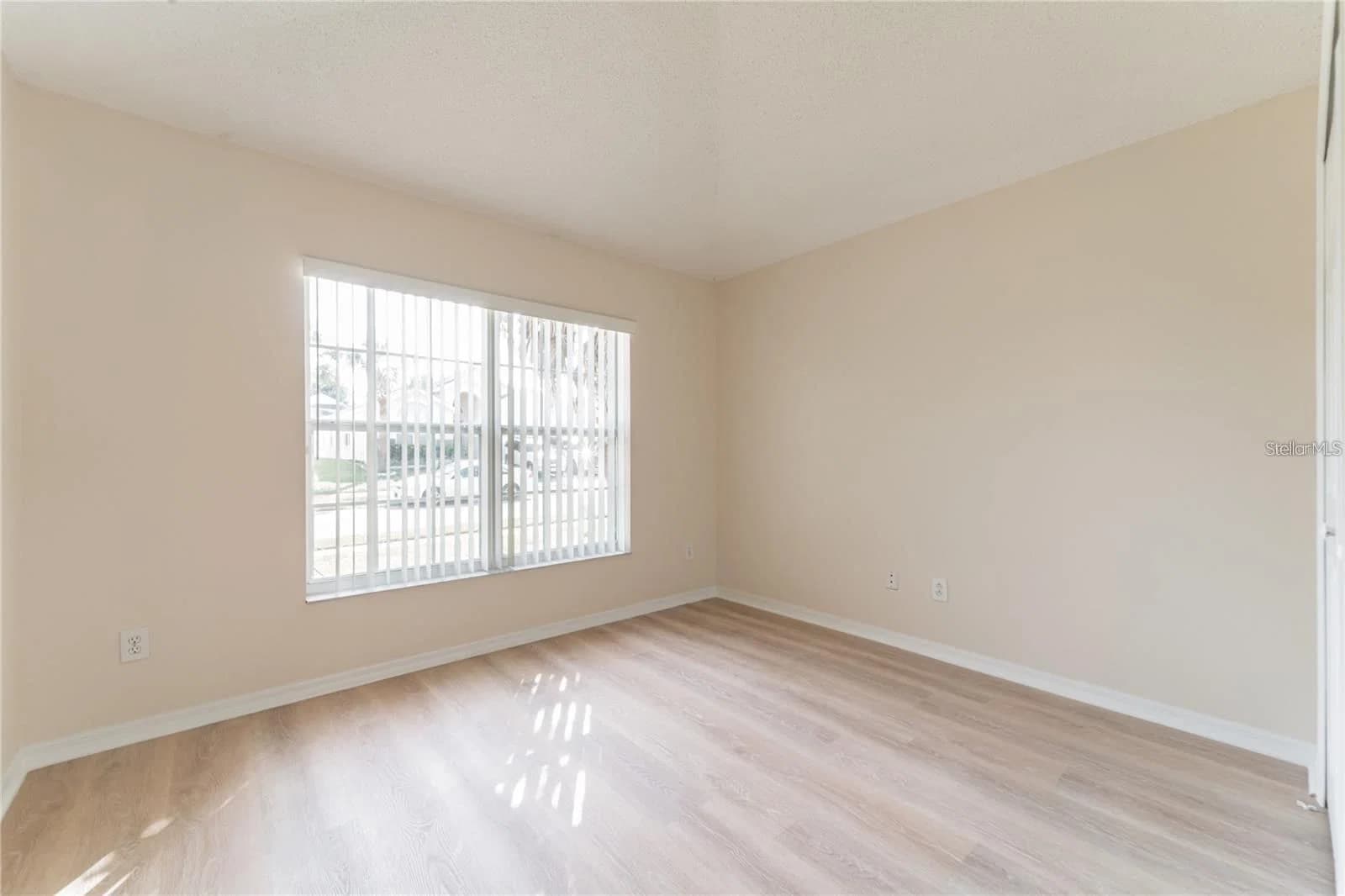 8104 SANTEE Drive 4