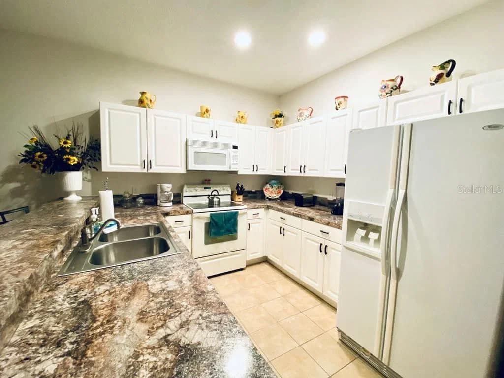3127 SUN LAKE Court #A 4