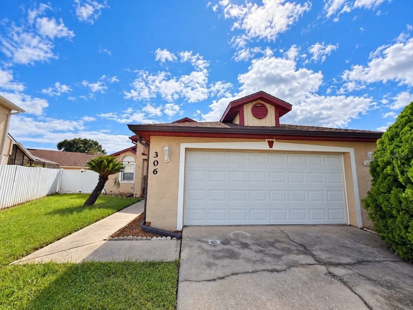 306 HOUSTON WOODS Court 5