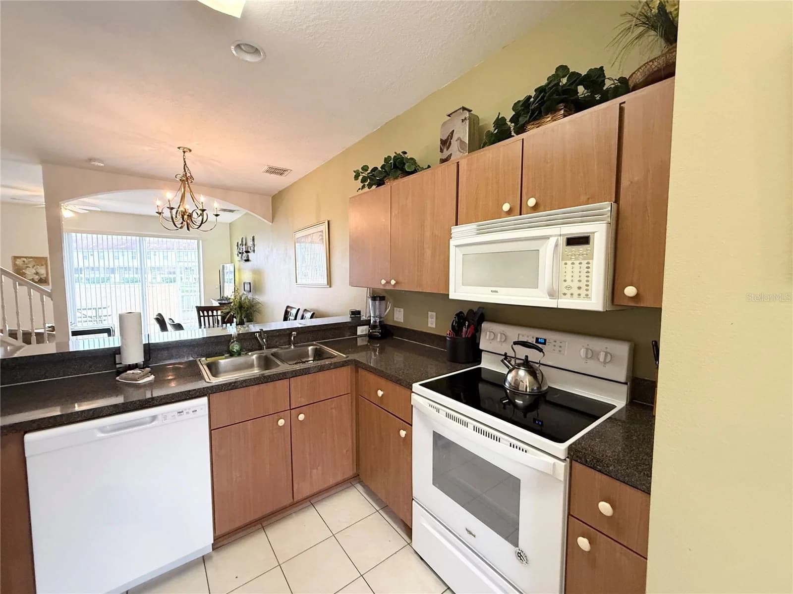 1213 BEACH Circle, Kissimmee, FL 34746 2