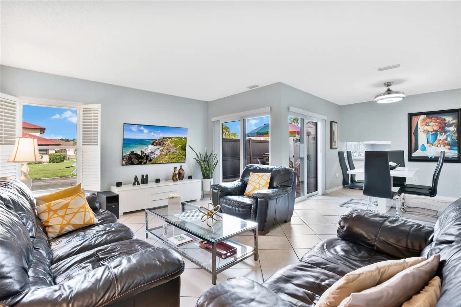 435 HUNTER Circle 5